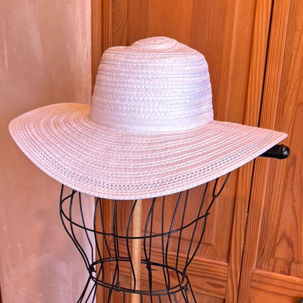 Elegant White Sun Hat